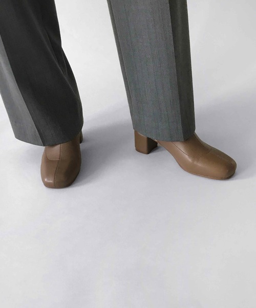 LE VERNIS（ル・ベルニ）の「LE VERNIS(ル・ベルニ)Square stretch boots（ブーツ・レディース・ブラウン/ベージュ・24.5/24/23.5/23）」の9枚目の写真