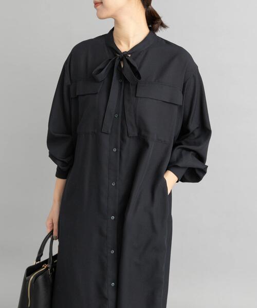 URBAN RESEARCH DOORS(アーバンリサーチドアーズ)の「ボウタイワークシャツワンピース(ワンピース・レディース・ネイビー/ベージュ・MEDIUM)」の2枚目の写真