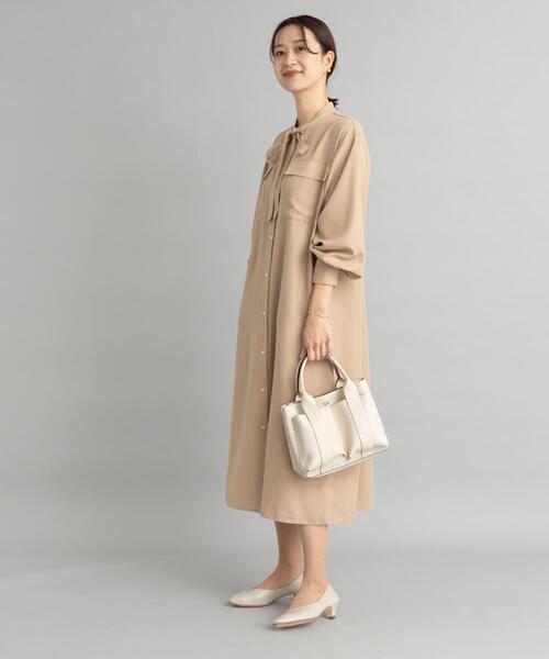 URBAN RESEARCH DOORS(アーバンリサーチドアーズ)の「ボウタイワークシャツワンピース(ワンピース・レディース・ネイビー/ベージュ・MEDIUM)」の6枚目の写真