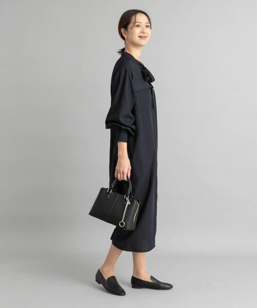 URBAN RESEARCH DOORS(アーバンリサーチドアーズ)の「ボウタイワークシャツワンピース(ワンピース・レディース・ネイビー/ベージュ・MEDIUM)」の22枚目の写真