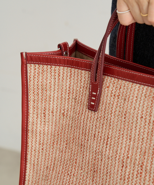 IENA（イエナ）の「A VACATION/ア ヴァケーション BREAD M SUMAC STRIPE トートバッグ（トートバッグ・レディース・ベージュ・FREE）」の4枚目の写真
