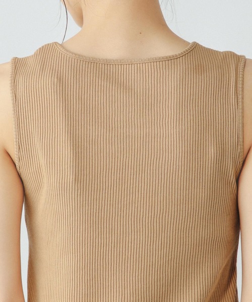 GLOBAL WORK（グローバルワーク）の「Beauteeスクエアタンク/289845（タンクトップ・レディース・アイボリー/その他/ブラック/オフホワイト/キャメル/チョコ・SMALL/X-SMALL/LARGE/XX-LARGE/X-LARGE/MEDIUM）」の17枚目の写真