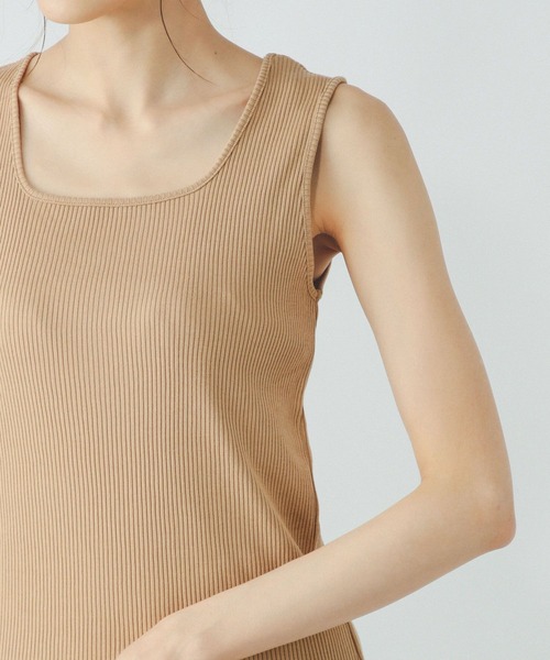 GLOBAL WORK（グローバルワーク）の「Beauteeスクエアタンク/289845（タンクトップ・レディース・アイボリー/その他/ブラック/オフホワイト/キャメル/チョコ・SMALL/X-SMALL/LARGE/XX-LARGE/X-LARGE/MEDIUM）」の16枚目の写真