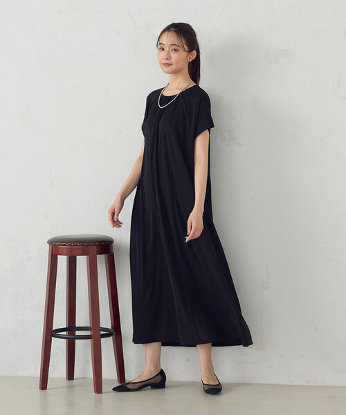 COMME CA ISM(コムサイズム)の「ギャザーワンピース(ワンピース・レディース・ブラウン/ネイビー/ブラック・MEDIUM/LARGE)」の2枚目の写真