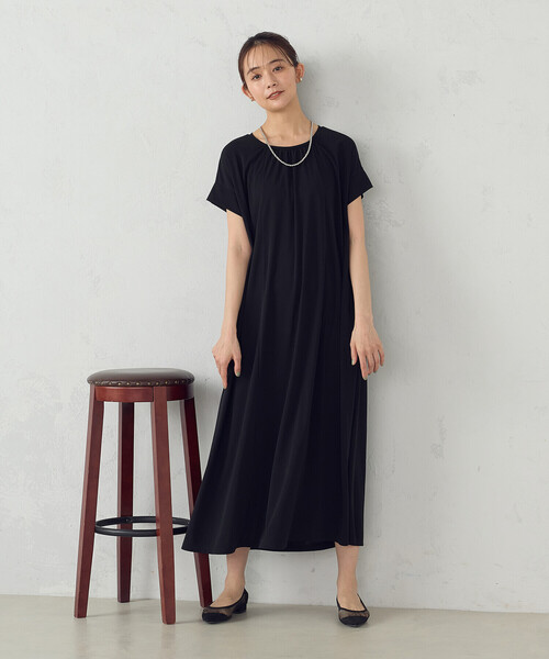 COMME CA ISM(コムサイズム)の「ギャザーワンピース(ワンピース・レディース・ブラウン/ネイビー/ブラック・MEDIUM/LARGE)」の5枚目の写真