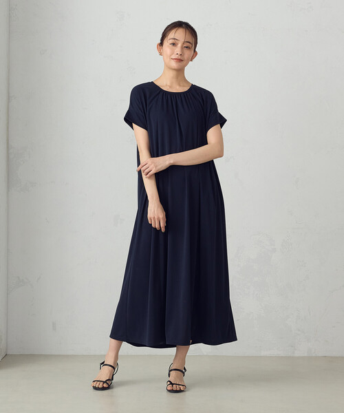 COMME CA ISM(コムサイズム)の「ギャザーワンピース(ワンピース・レディース・ブラウン/ネイビー/ブラック・MEDIUM/LARGE)」の9枚目の写真