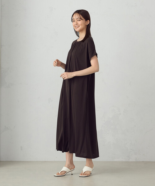 COMME CA ISM(コムサイズム)の「ギャザーワンピース(ワンピース・レディース・ブラウン/ネイビー/ブラック・MEDIUM/LARGE)」の13枚目の写真