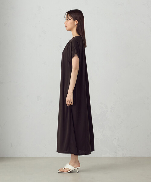 COMME CA ISM(コムサイズム)の「ギャザーワンピース(ワンピース・レディース・ブラウン/ネイビー/ブラック・MEDIUM/LARGE)」の15枚目の写真