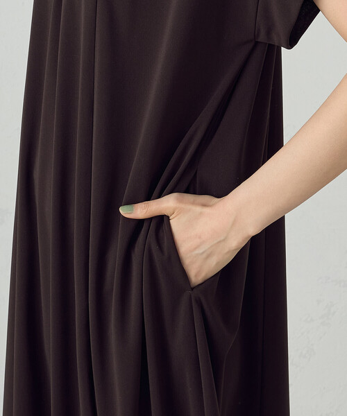 COMME CA ISM(コムサイズム)の「ギャザーワンピース(ワンピース・レディース・ブラウン/ネイビー/ブラック・MEDIUM/LARGE)」の19枚目の写真