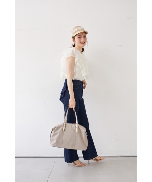 tocco closet(トッコ クローゼット)の「パール釦ラッフルフリルシアーブラウス(シャツ/ブラウス・レディース・ブラック/オフホワイト/ブルー・M)」の5枚目の写真