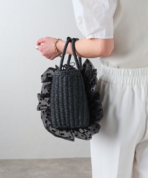 【新品】フリルカゴバッグ　ブラック×ベージュ　Frene同等品 セール】フリルカゴハンドバッグ / カゴバッグ（かごバッグ