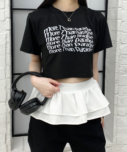 lilful（リルフル）の「ショート丈 ウェーブレタリングロゴ プリントTシャツ（Tシャツ/カットソー・レディース・ブラック/ホワイト・M/S）」の6枚目の写真
