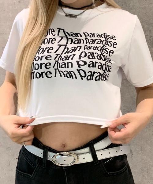 lilful（リルフル）の「ショート丈 ウェーブレタリングロゴ プリントTシャツ（Tシャツ/カットソー・レディース・ブラック/ホワイト・M/S）」の14枚目の写真