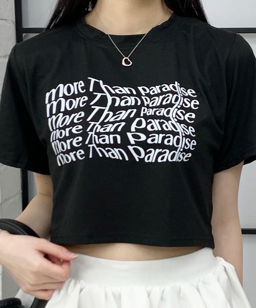 lilful（リルフル）の「ショート丈 ウェーブレタリングロゴ プリントTシャツ（Tシャツ/カットソー・レディース・ブラック/ホワイト・M/S）」の18枚目の写真