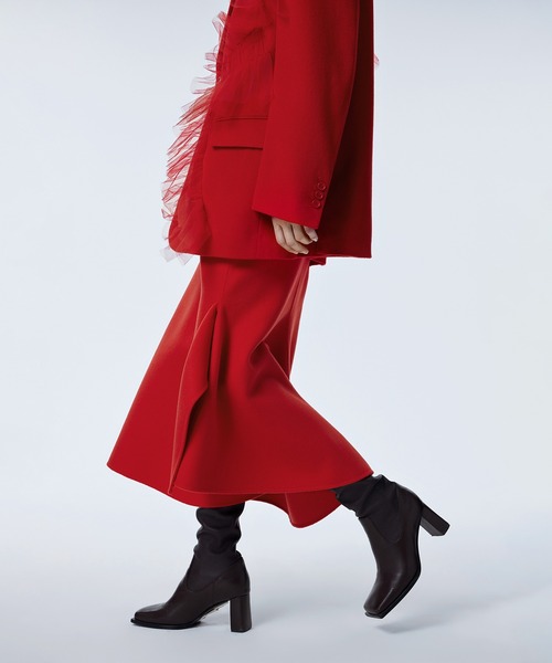 JNBY(ジェーエヌビーワイ)の「Asymmetric Wool Mermaid Skirt / マーメイドスカート(スカート・レディース・レッド・38)」の1枚目の写真