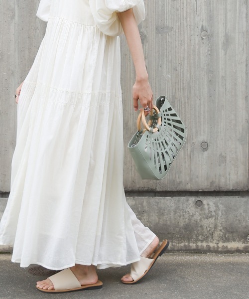 Bab（バブ）の「2WAYポーチ付きニュアンスメッシュバンブーバッグ（トートバッグ・レディース・ベージュ/オフホワイト/グリーン・ONESIZE）」の21枚目の写真