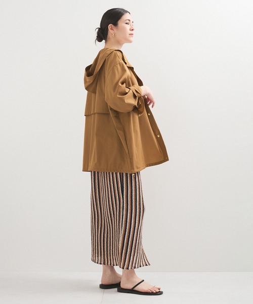 le cercle ADAM ET ROPE'（ルセルクルアダムエロペ）の「シアーフードブルゾン（ブルゾン・レディース・ブラック/オフホワイト/ブラウン系・FREE）」の11枚目の写真