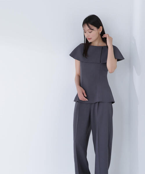 NATURAL BEAUTY BASIC（ナチュラルビューティーベーシック）の「ケープカラーブラウス＆パンツ（パンツドレス・レディース・ベージュ/チャコールグレー・P/S/MEDIUM/SMALL）」の11枚目の写真