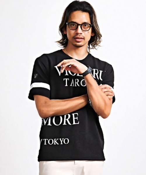 VIOLA(ヴィオラ)の「『VIOLA rumore/ヴィオラ ルモーレ』袖切替ライン クルー半袖Tシャツ(Tシャツ/カットソー・メンズ・レッド/ブラック/ホワイト・XL/L/M)」の1枚目の写真