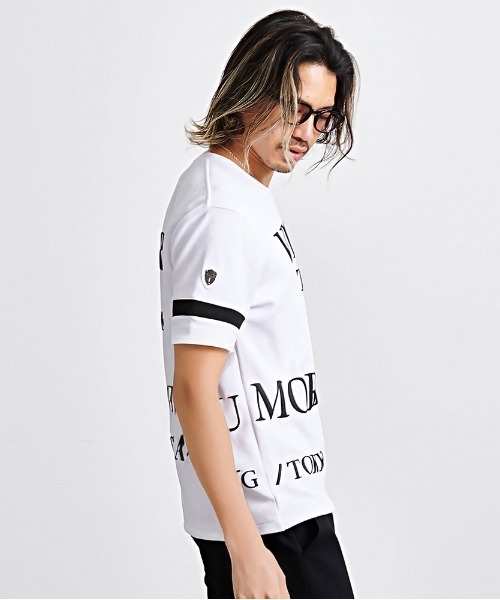 VIOLA(ヴィオラ)の「『VIOLA rumore/ヴィオラ ルモーレ』袖切替ライン クルー半袖Tシャツ(Tシャツ/カットソー・メンズ・レッド/ブラック/ホワイト・XL/L/M)」の5枚目の写真