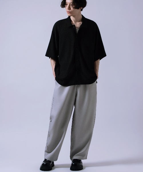 Crownor(クラウノアー)の「プリーツ 半袖シャツ(シャツ/ブラウス・メンズ・ブラウン/ブラック/ブルーグリーン・LARGE/MEDIUM)」の12枚目の写真