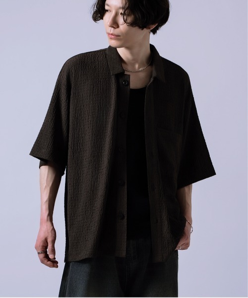 Crownor(クラウノアー)の「プリーツ 半袖シャツ(シャツ/ブラウス・メンズ・ブラウン/ブラック/ブルーグリーン・LARGE/MEDIUM)」の13枚目の写真