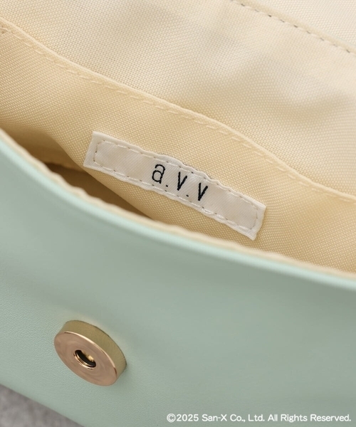 a.v.v（アーヴェヴェ）の「[KIDS]すみっコショルダー（ショルダーバッグ・キッズ・ダークインディゴブルー/ホワイト/ベージュ・120）」の7枚目の写真