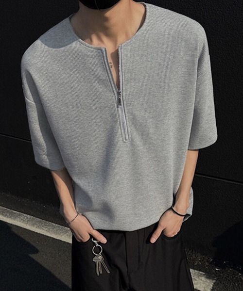 Ressaca(レサーカ)の「オーバーサイズハーフジップTシャツ(Tシャツ/カットソー・メンズ・ホワイト/ブラック/グレー・M/L/XL)」の2枚目の写真