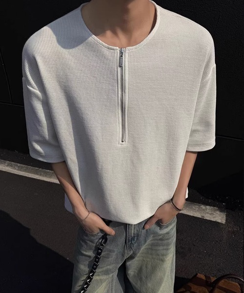 Ressaca(レサーカ)の「オーバーサイズハーフジップTシャツ(Tシャツ/カットソー・メンズ・ホワイト/ブラック/グレー・M/L/XL)」の1枚目の写真