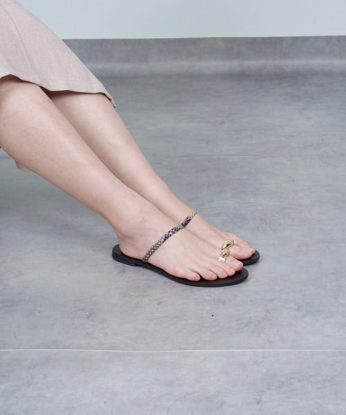 NICOLAS LAINAS(ニコラスライナス)の「【NICOLAS LAINAS】フラット ライントングサンダル(サンダル・レディース・ブラック×ゴールド/ブラック・36/37/38)」の7枚目の写真