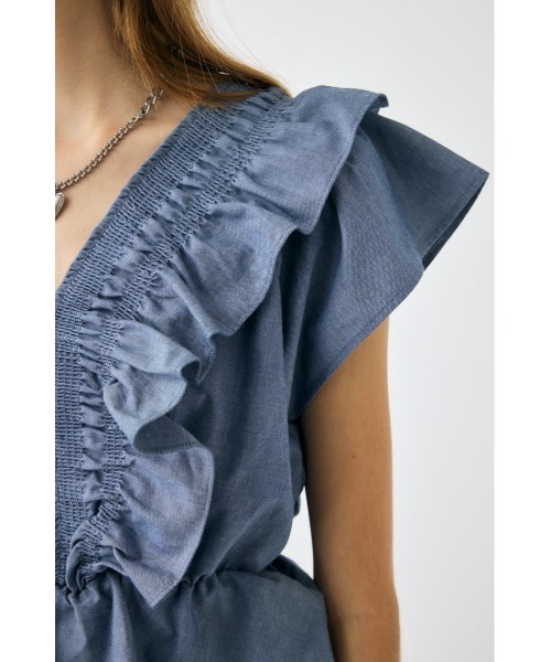 MOUSSY(マウジー)の「SHIRRING RUFFLE PEPLUM トップス / ブルー(シャツ/ブラウス・レディース・ブルー/ダークブルー・FREE)」の13枚目の写真
