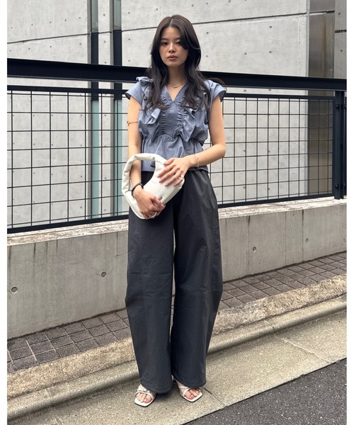 SHIRRING RUFFLE PEPLUM トップス / ブルー（シャツ/ブラウス