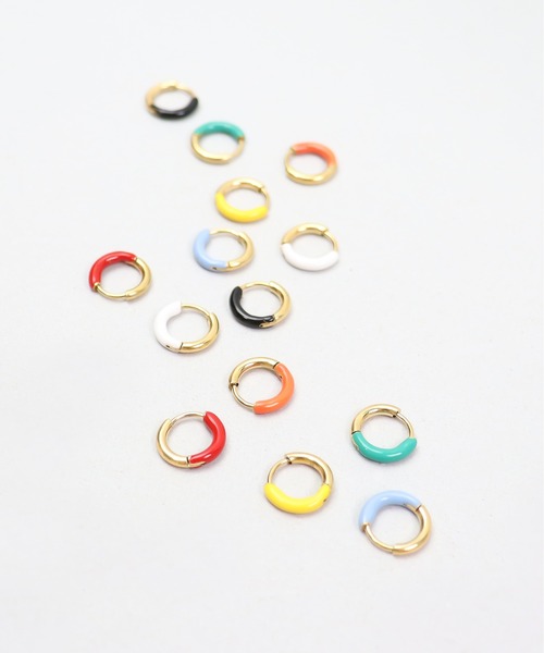 ieLS(イエルズ)の「金属アレルギー対応「ieLS」ステンレス バイカラーエナメルフープ(ピアス(両耳用)・レディース・オレンジ/ブラック/ホワイト/グリーン/ライトブルー/レッド/イエロー/パープル/ピンク・ONE SIZE)」の15枚目の写真