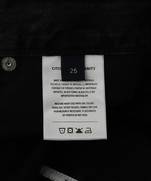 Citizens of humanity（シチズンズオブヒューマニティー）の「CITIZENS of HUMANITY / シチズンズ・オブ・ヒューマニティ：ANNINA 30IN PROPHECY：2038B-1193[DEA]（デニムパンツ・レディース・ブラック・26inch/25inch）」の5枚目の写真