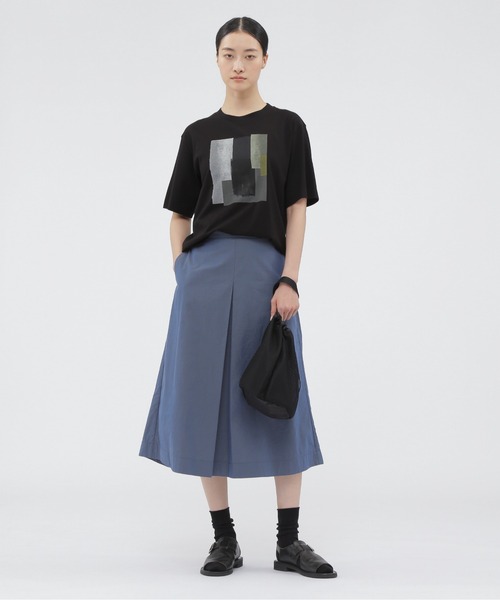 MARGARET HOWELL（マーガレットハウエル）の「COTTON CHAMBRAY（スカート・レディース・ネイビー/ブルー・1/2）」の3枚目の写真