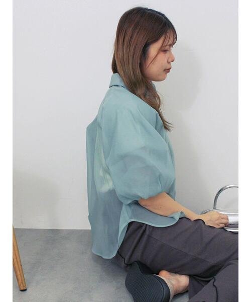 ehka sopo（エヘカソポ）の「バルーンスリーブシアーシャツ（シャツ/ブラウス・レディース・ピンク/グリーン/グレー/キナリ・F）」の15枚目の写真