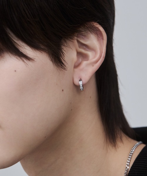 WYZ surgical stainless(ダブリューワイジィーサージカルステンレス)の「【 金属アレルギー対応 】ビジューフープピアス サージカルステンレス(両耳用)(ピアス(両耳用)・メンズ・シルバー/ゴールド・FREE)」の9枚目の写真