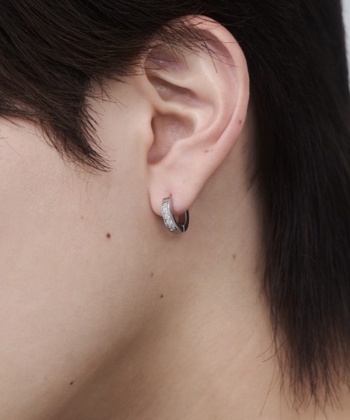 WYZ surgical stainless(ダブリューワイジィーサージカルステンレス)の「【 金属アレルギー対応 】ビジューフープピアス サージカルステンレス(両耳用)(ピアス(両耳用)・メンズ・シルバー/ゴールド・FREE)」の4枚目の写真