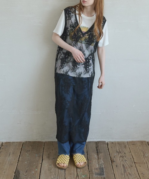 Crisp（クリスプ）の「Vネックチュールレースワンピース（ワンピース・レディース・ブラック/ナチュラル・FREE）」の4枚目の写真