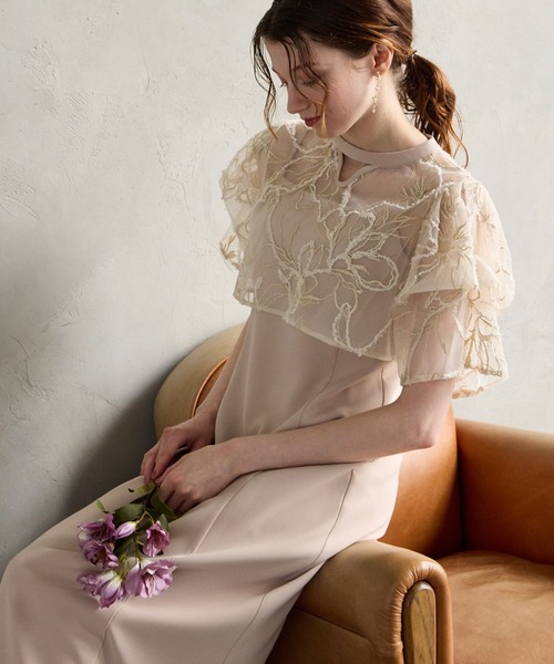 フラワーモール刺繍キーネックブラウス×Iラインキャミソール