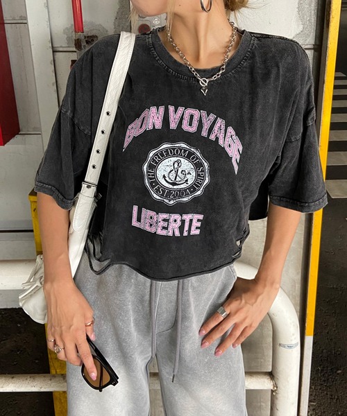 non-hedge(ノンヘッジ)の「ブリーチロゴショート丈Tシャツ(Tシャツ/カットソー・レディース・ブラック×ホワイト/ピンク/ブラック×ブラック/ブラック・FREE)」の4枚目の写真