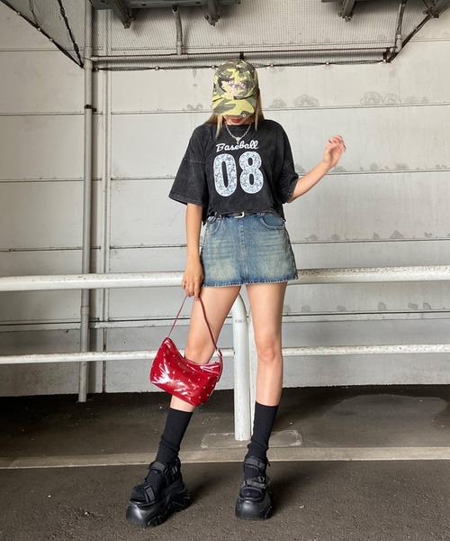 non-hedge(ノンヘッジ)の「ブリーチロゴショート丈Tシャツ(Tシャツ/カットソー・レディース・ブラック×ホワイト/ピンク/ブラック×ブラック/ブラック・FREE)」の15枚目の写真