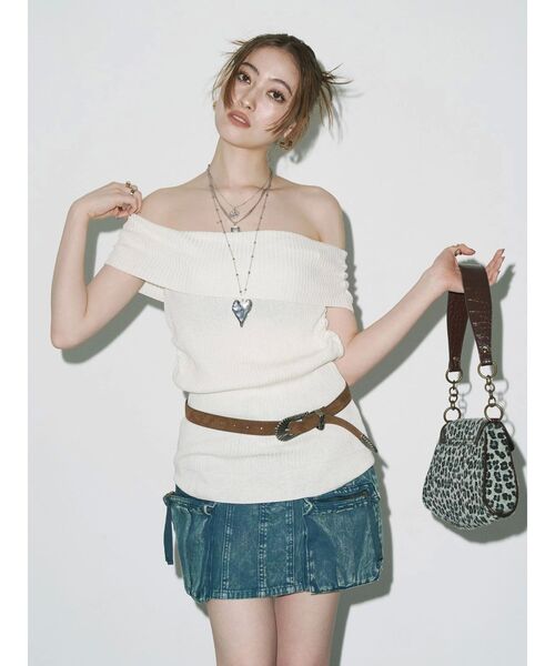 EVRIS（エヴリス）の「HEART MOTIF 3連ロングネックレス（ネックレス・レディース・ゴールド/シルバー・FREE）」の5枚目の写真