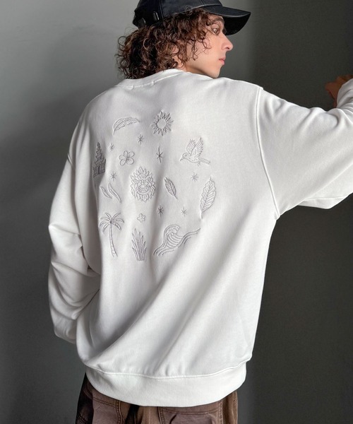 Classical Origin(クラシカルオリジン)の「「背中で魅せる。」バック刺繍入りスウェットトレーナー(長袖)/Back Embroidery Sweat Trainer(スウェット・メンズ・杢グレー/ホワイト/レッド/ブラック・SMALL/MEDIUM/LARGE)」の2枚目の写真