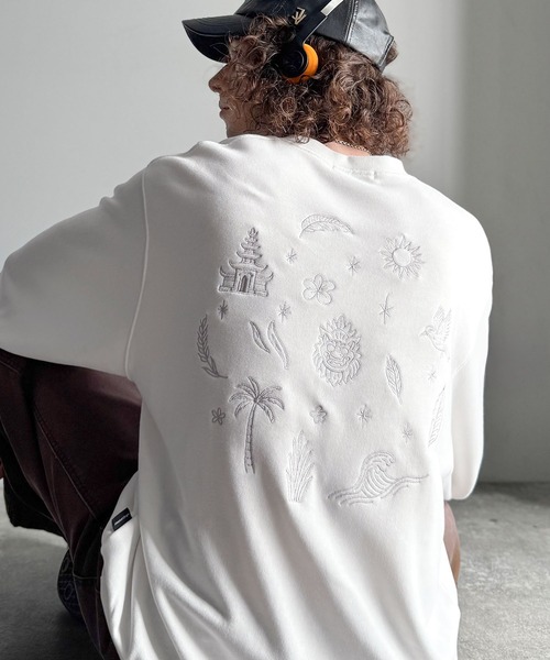 Classical Origin(クラシカルオリジン)の「「背中で魅せる。」バック刺繍入りスウェットトレーナー(長袖)/Back Embroidery Sweat Trainer(スウェット・メンズ・杢グレー/ホワイト/レッド/ブラック・SMALL/MEDIUM/LARGE)」の9枚目の写真