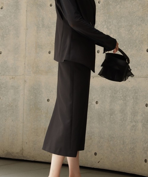 DRESS PLUS(ドレスプラス)の「深スリットのきれいめタイトスカート(スカート・レディース・ベージュ/ブラック/ホワイト・M/S/L)」の9枚目の写真