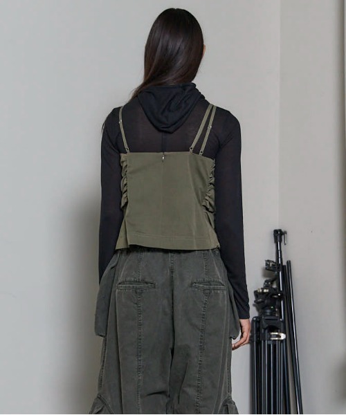 MAISON SPECIAL（メゾンスペシャル）の「Motif Ribbon Bustier/モチーフリボンビスチェ（シャツ/ブラウス・レディース・カーキ/ブラック・FREE）」の7枚目の写真