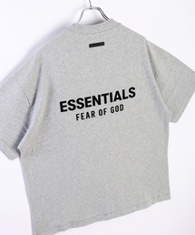 FOG ESSENTIALS（エフオージーエッセンシャルズ）の「Fear of God Essentials フィアオブゴッド エッセンシャルズ バックロゴ 半袖Tシャツ（Tシャツ/カットソー）」