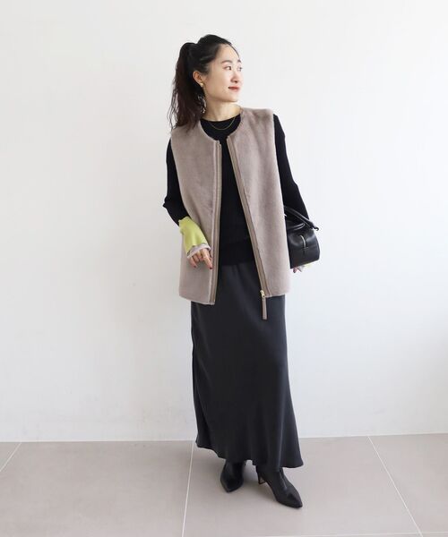 le.coeur blanc（ルクールブラン）の「フェイクファームートンベスト（その他アウター・レディース・グレイッシュベージュ/モカ・38）」の19枚目の写真