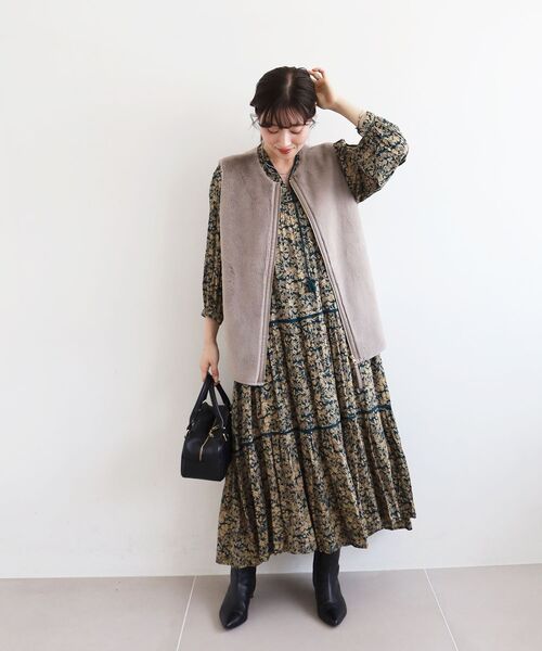 le.coeur blanc（ルクールブラン）の「フェイクファームートンベスト（その他アウター・レディース・グレイッシュベージュ/モカ・38）」の13枚目の写真